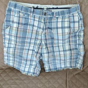 Men's Islander plaid shorts sz 36